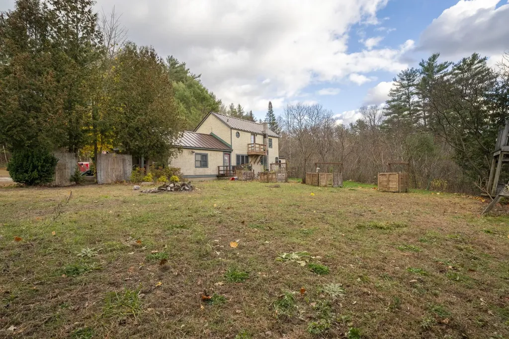 72 Ayers Road Newport NH 03773