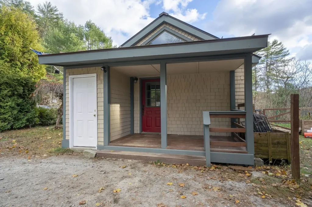 72 Ayers Road Newport NH 03773