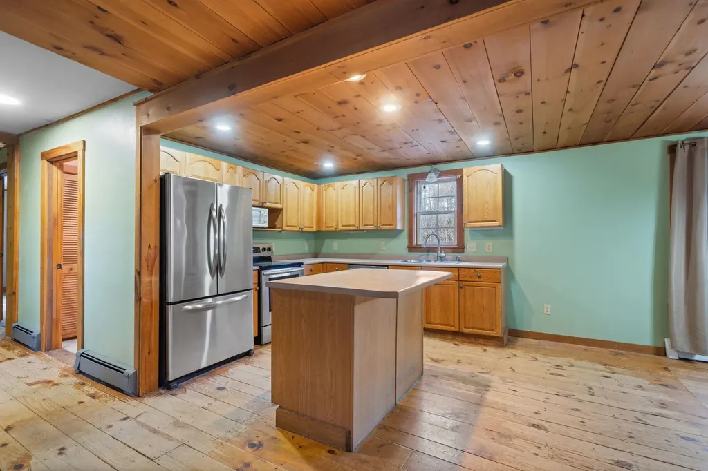 72 Ayers Road Newport NH 03773