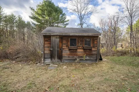 72 Ayers Road Newport NH 03773