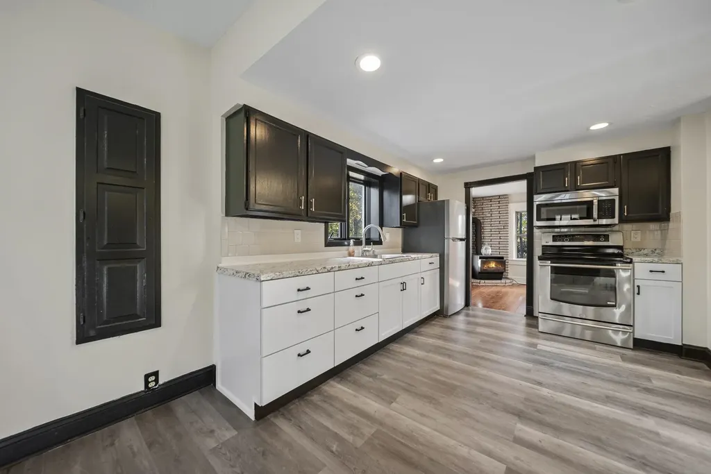 35 Thissell Avenue Dracut MA 01826