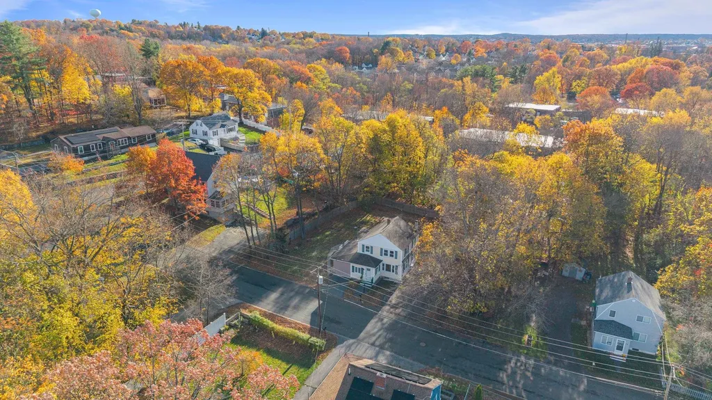 35 Thissell Avenue Dracut MA 01826