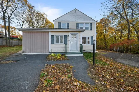 35 Thissell Avenue Dracut MA 01826