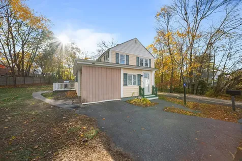 35 Thissell Avenue Dracut MA 01826