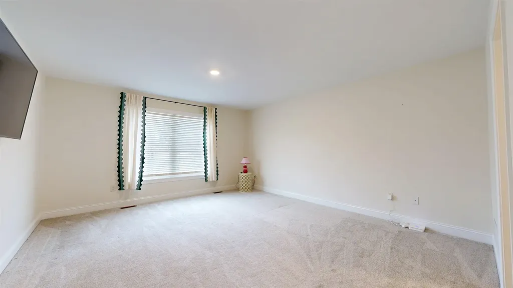 154 Chase Court Essex VT 05452