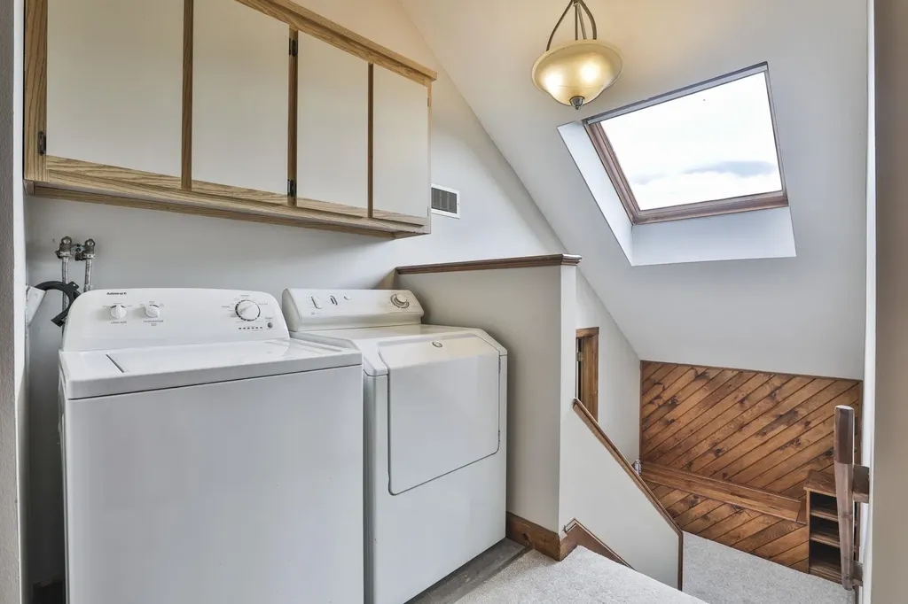 6 Cornwall Lane Nashua NH 03063