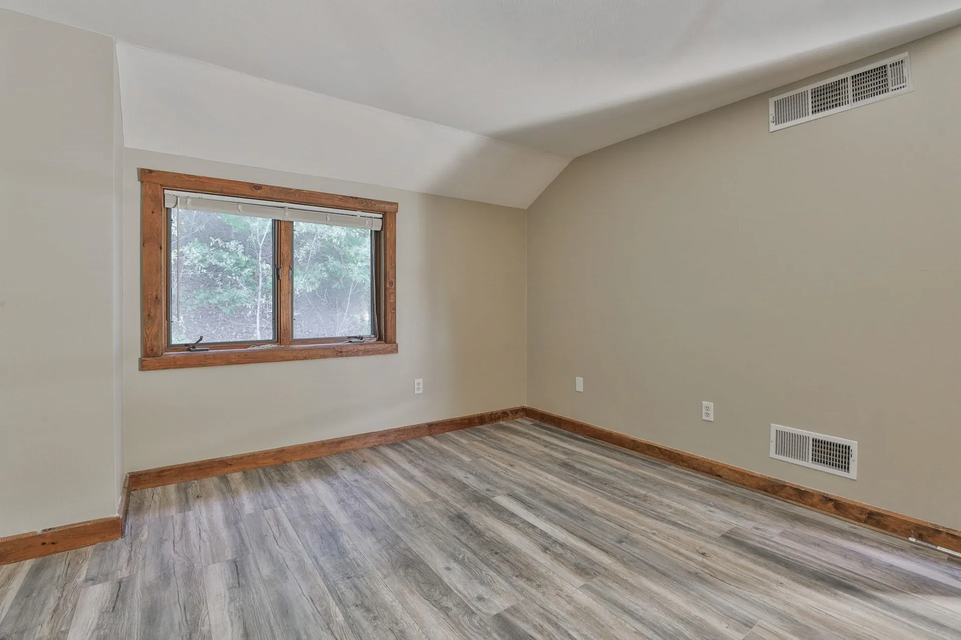 6 Cornwall Lane Nashua NH 03063