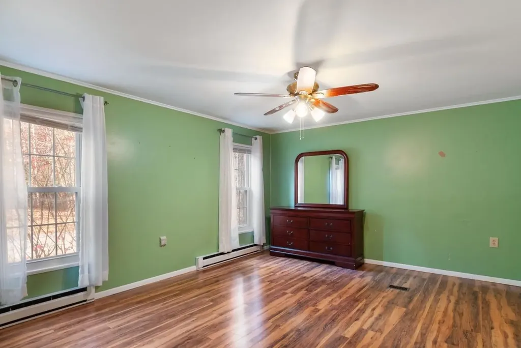 10 Erin Lane Rochester NH 03868