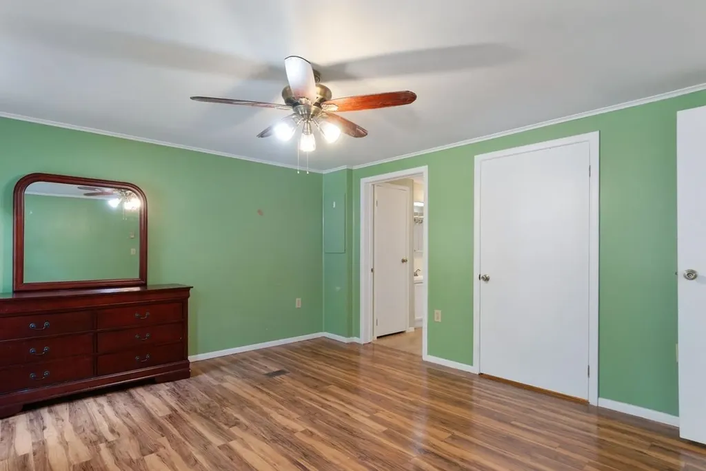 10 Erin Lane Rochester NH 03868