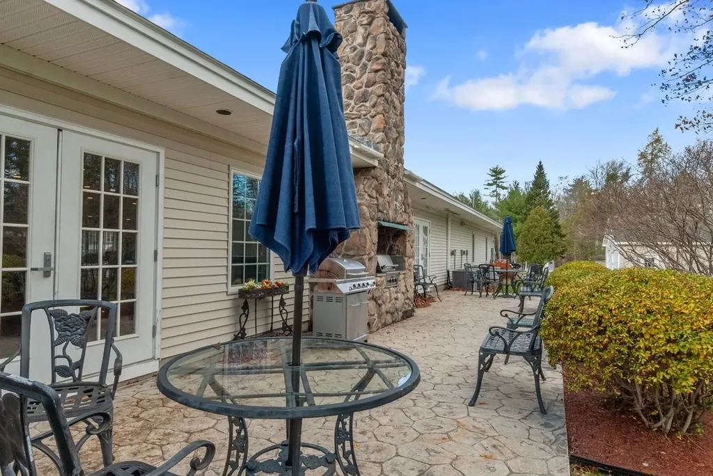 10 Erin Lane Rochester NH 03868