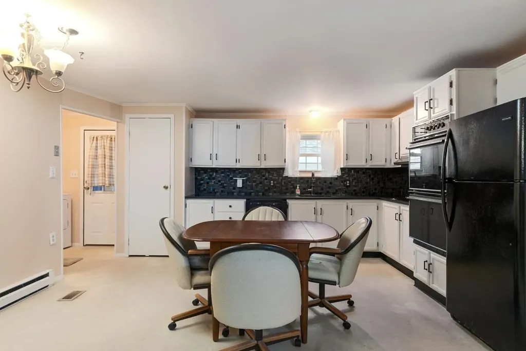 10 Erin Lane Rochester NH 03868