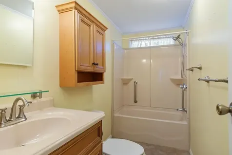 10 Erin Lane Rochester NH 03868