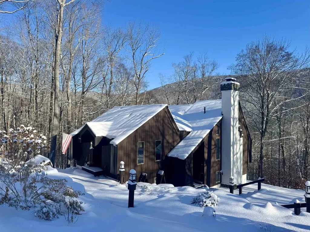 559 Crimson Hawk Road Plymouth VT 05056