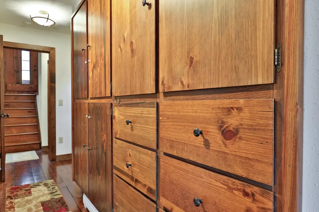 559 Crimson Hawk Road Plymouth VT 05056