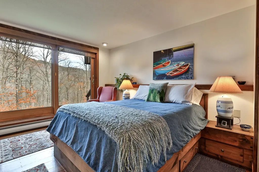 559 Crimson Hawk Road Plymouth VT 05056