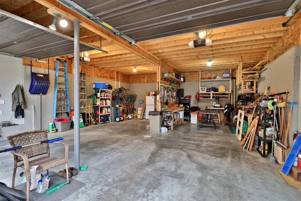 559 Crimson Hawk Road Plymouth VT 05056