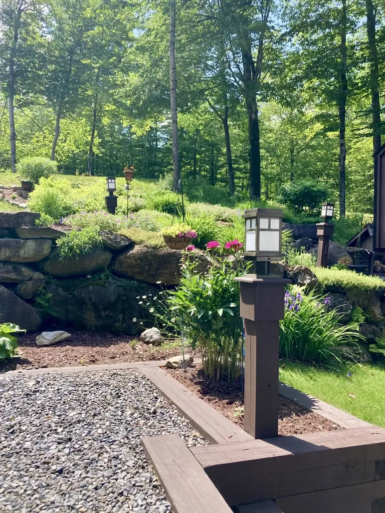 559 Crimson Hawk Road Plymouth VT 05056