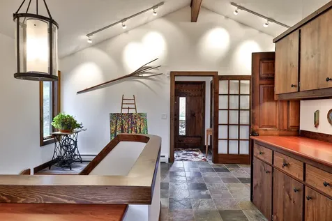 559 Crimson Hawk Road Plymouth VT 05056