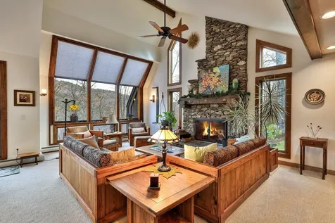 559 Crimson Hawk Road Plymouth VT 05056