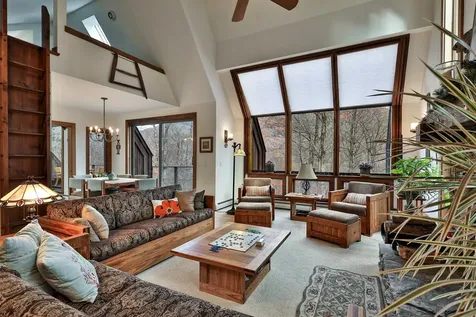 559 Crimson Hawk Road Plymouth VT 05056