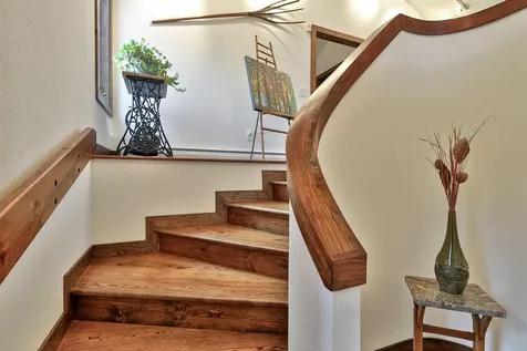 559 Crimson Hawk Road Plymouth VT 05056