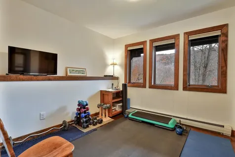 559 Crimson Hawk Road Plymouth VT 05056