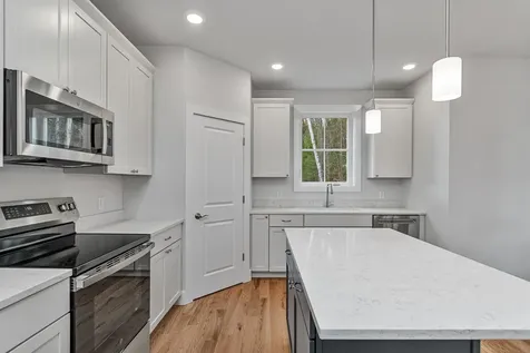 88 Rosewood Lane Milton VT 05468