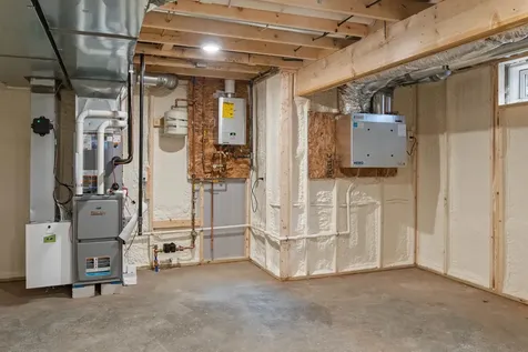 88 Rosewood Lane Milton VT 05468