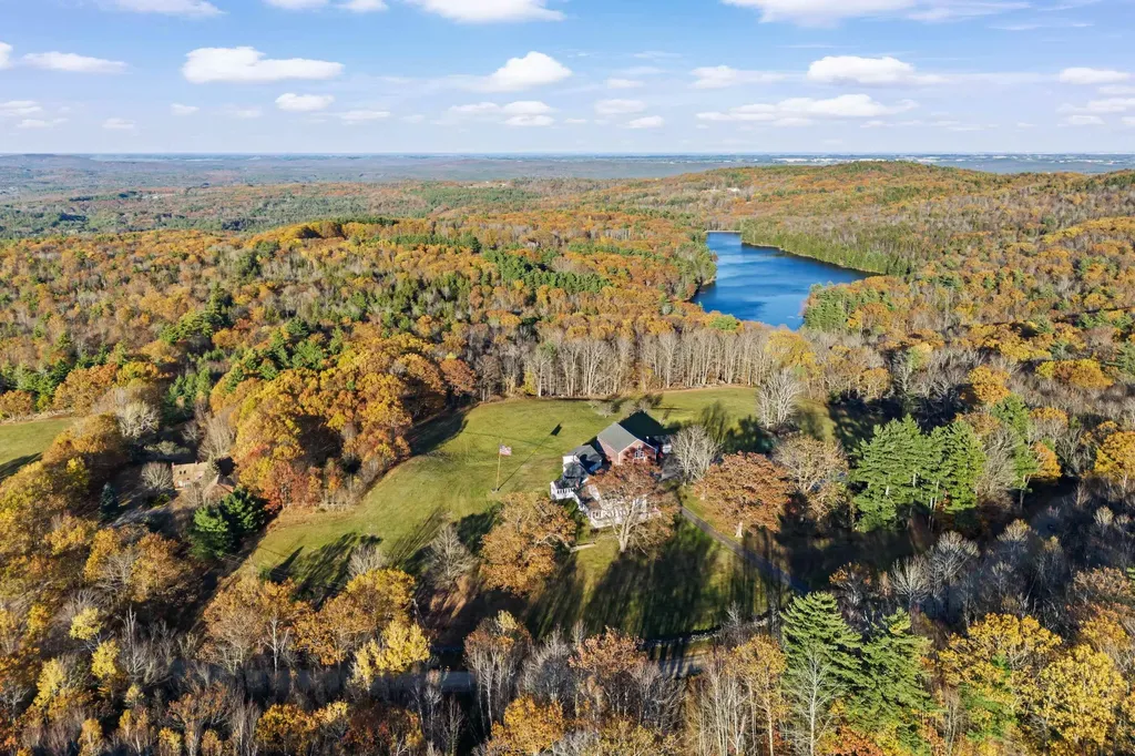 268 Mountain Road Pittsfield NH 03263