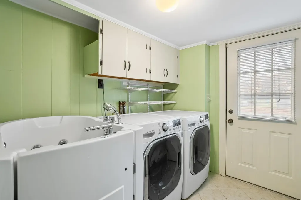 268 Mountain Road Pittsfield NH 03263