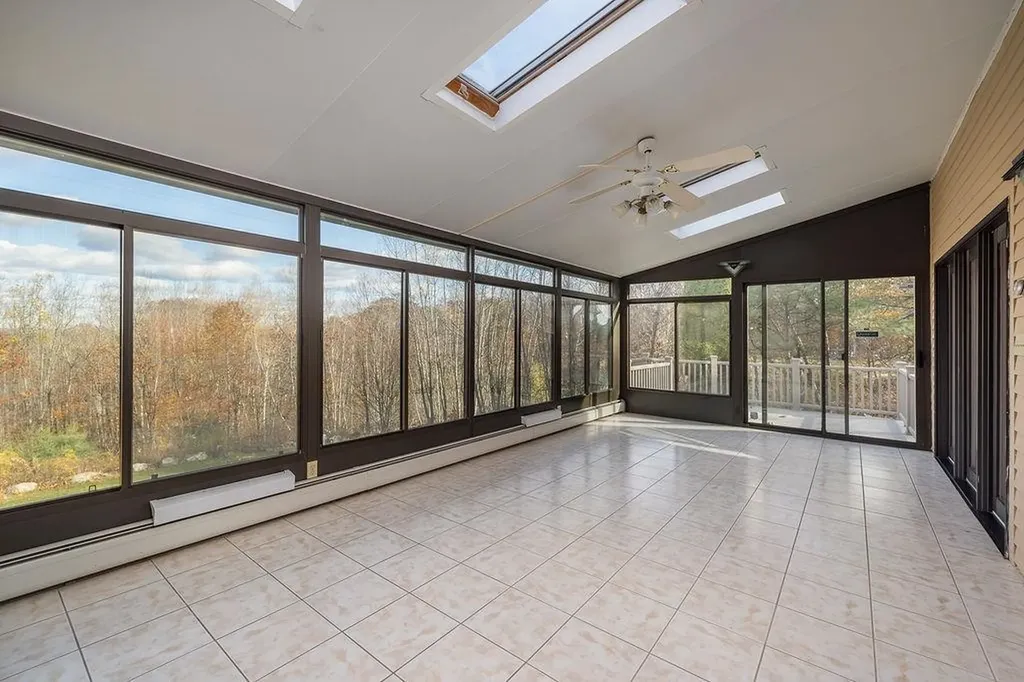 8 Longview Drive Bow NH 03304