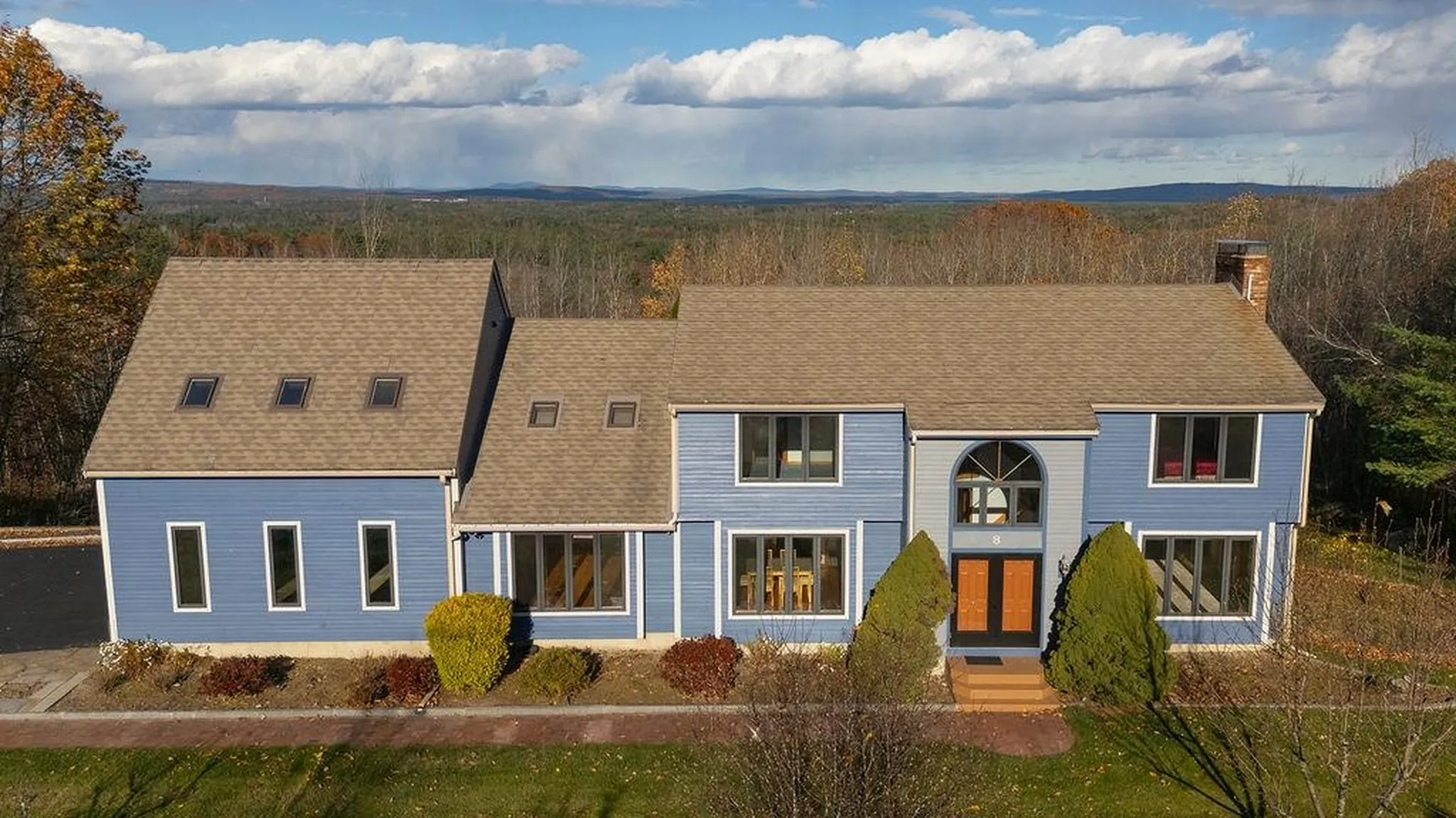 8 Longview Drive Bow NH 03304