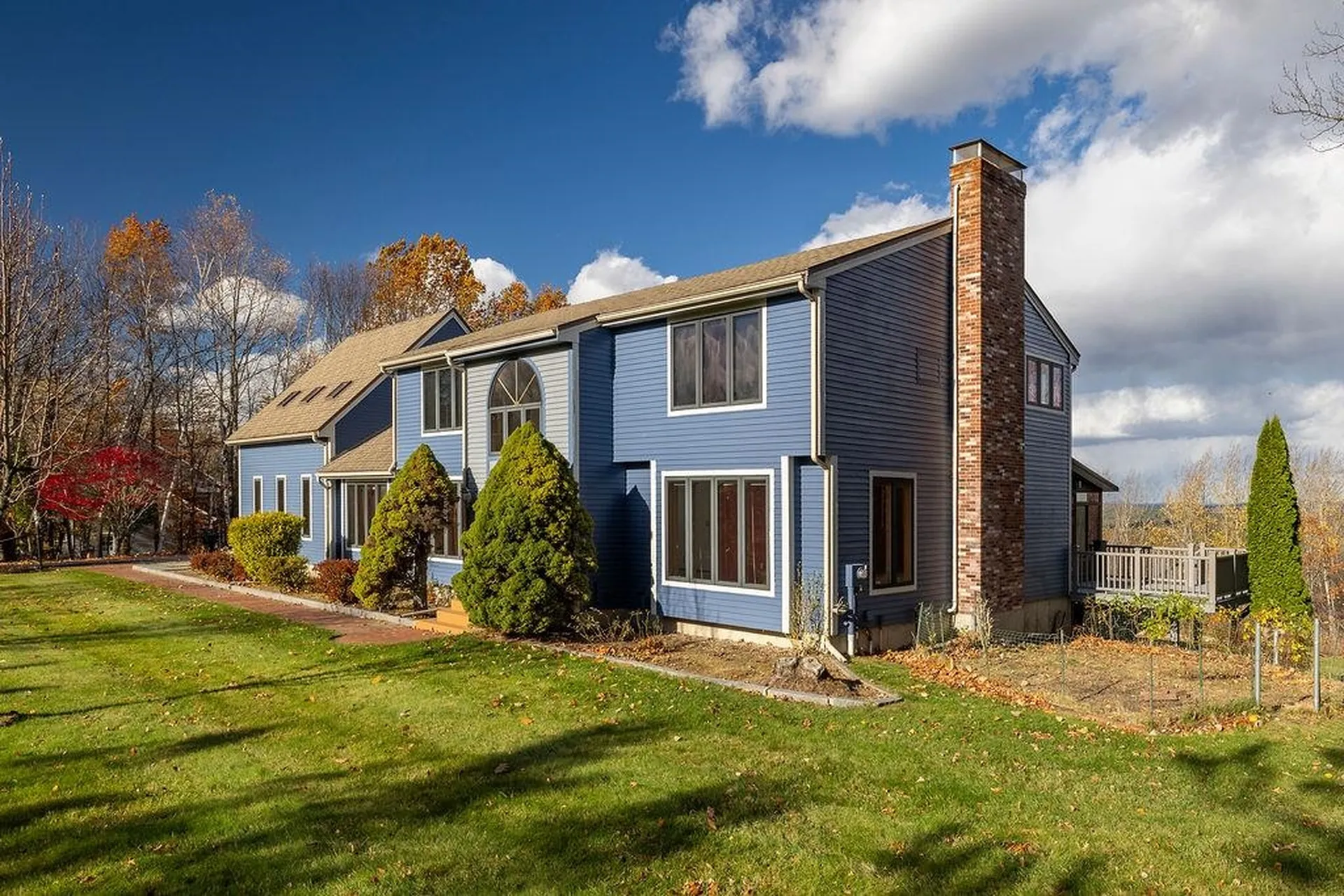 8 Longview Drive Bow NH 03304