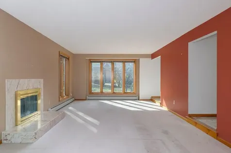 8 Longview Drive Bow NH 03304