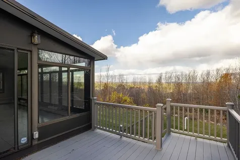 8 Longview Drive Bow NH 03304