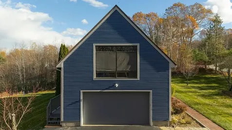 8 Longview Drive Bow NH 03304