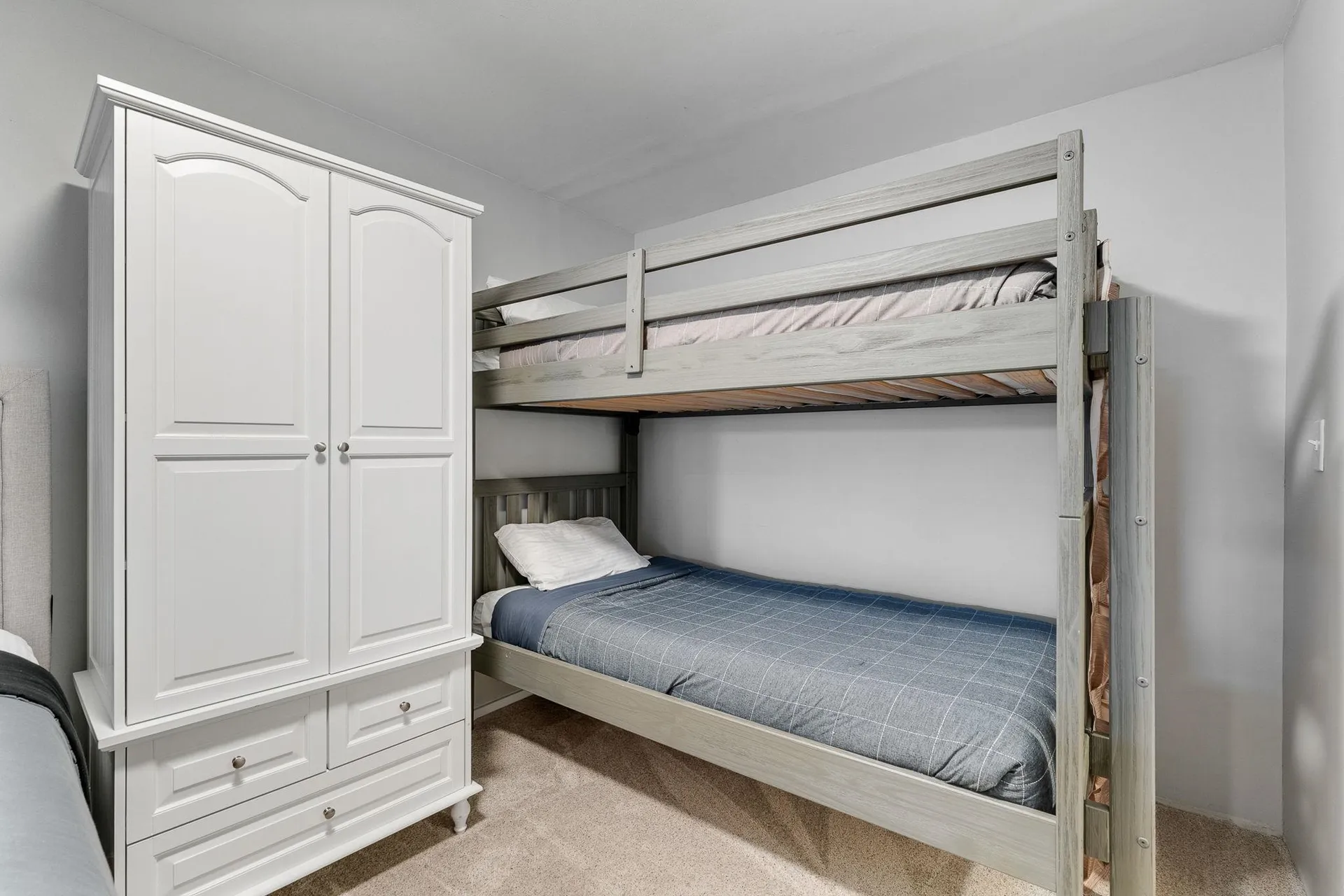 30 Mountainside Drive Warren VT 05674