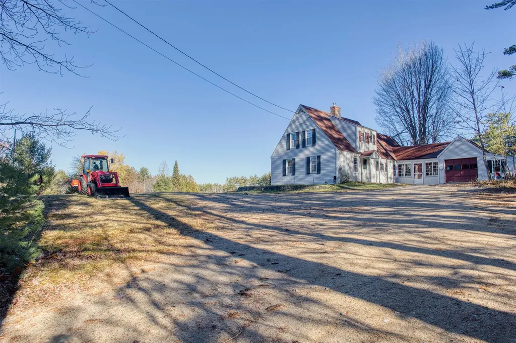 55 Pine River Road Effingham NH 03882