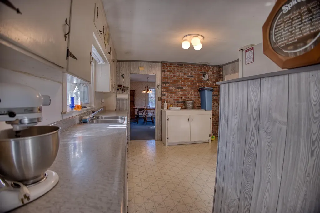 55 Pine River Road Effingham NH 03882