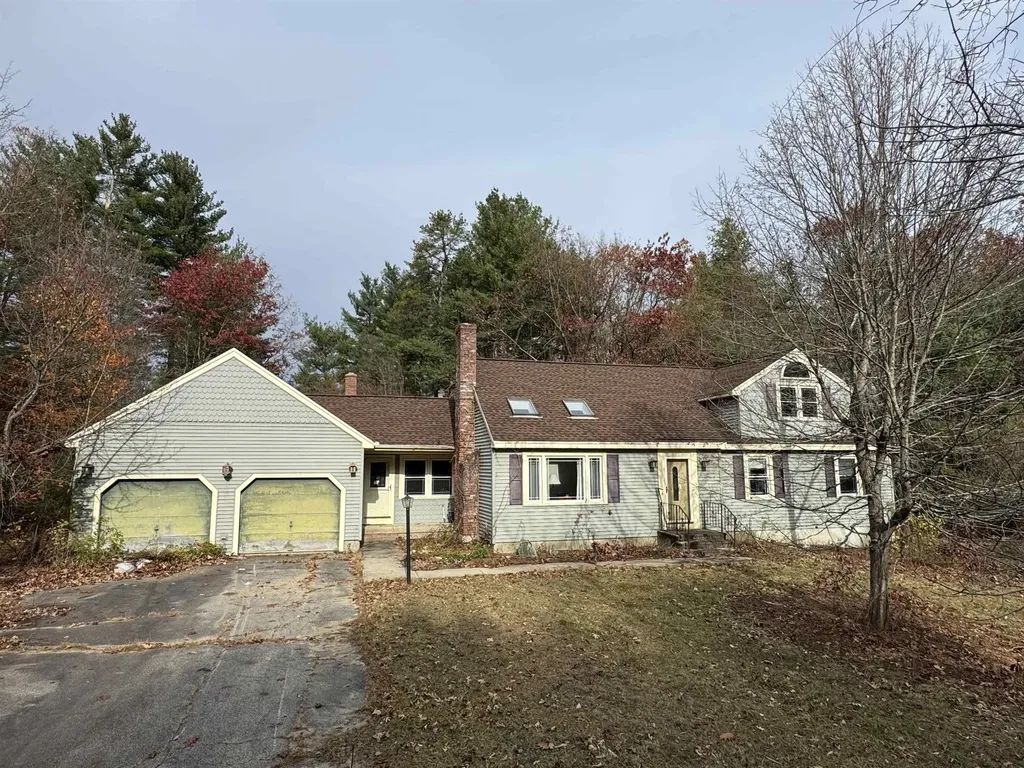 20 Locke Mill Drive Litchfield NH 03052