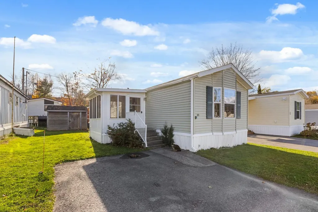 23 Columbia Drive Newmarket NH 03857