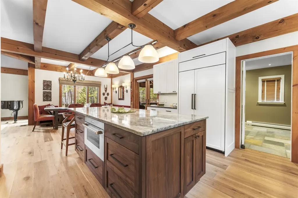 14 Stone House Road Winhall VT 05340