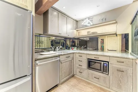 14 Stone House Road Winhall VT 05340