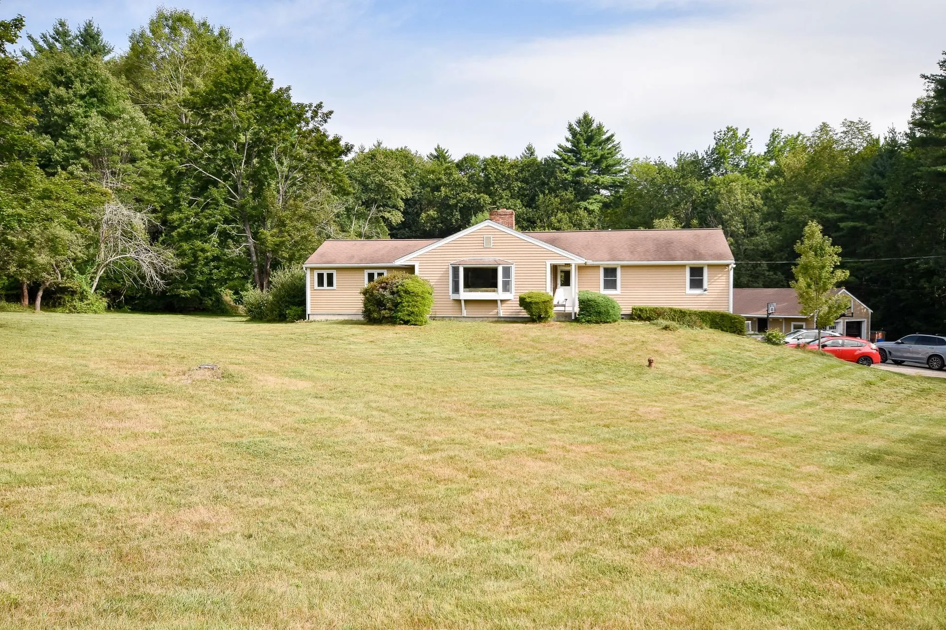 8 Moharimet Drive Madbury NH 03823-7515