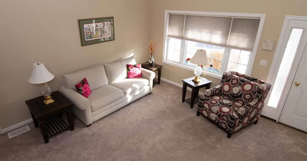 20 Locksley Lane Raymond NH 03077