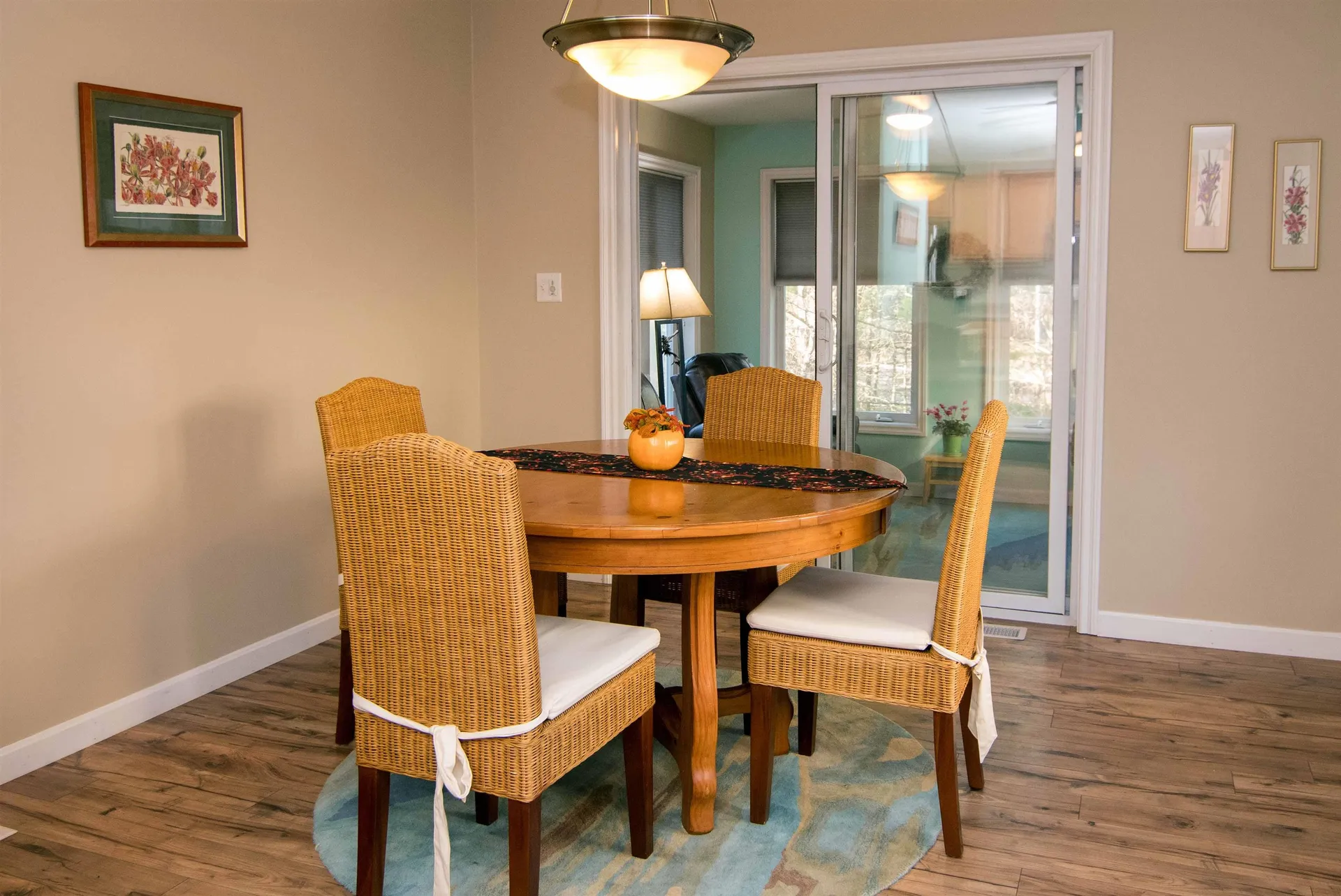 20 Locksley Lane Raymond NH 03077