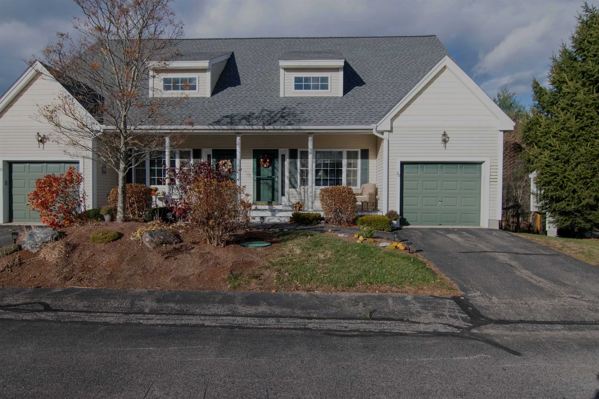 20 Locksley Lane Raymond NH 03077