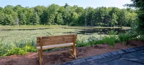 20 Locksley Lane Raymond NH 03077