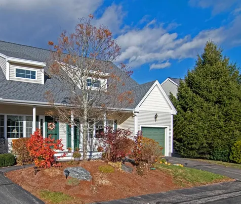 20 Locksley Lane Raymond NH 03077