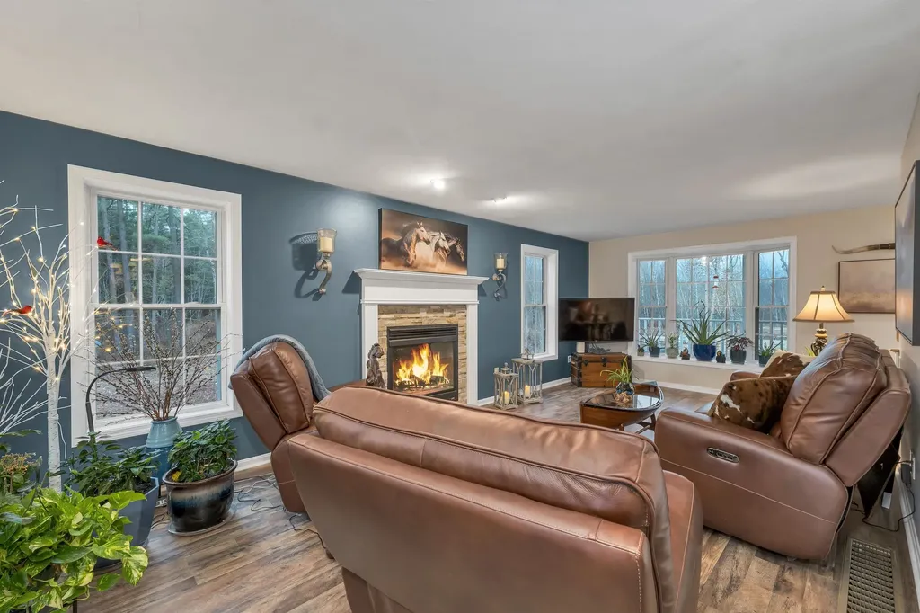 106 Meadow Road New Boston NH 03070